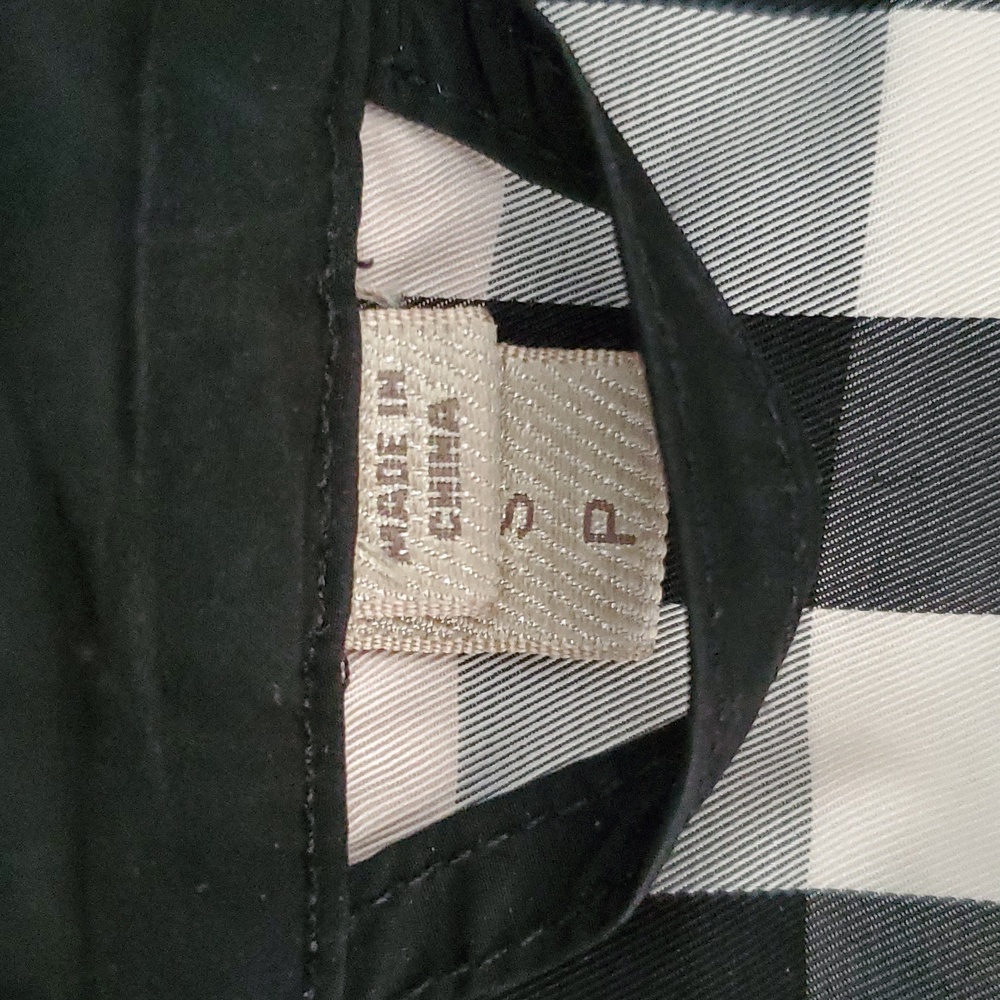 Burberry Brit Quilted Ashwick Puffer Down Coat in Black - Picture 8 of 11